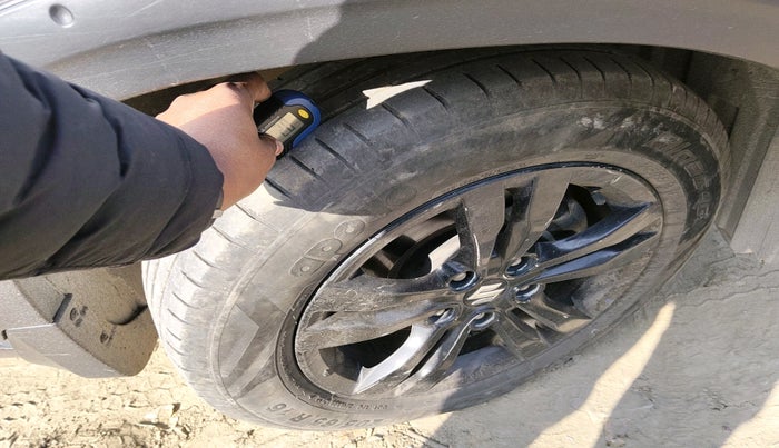 2018 Maruti Vitara Brezza ZDI PLUS, Diesel, Manual, 1,21,831 km, tyre