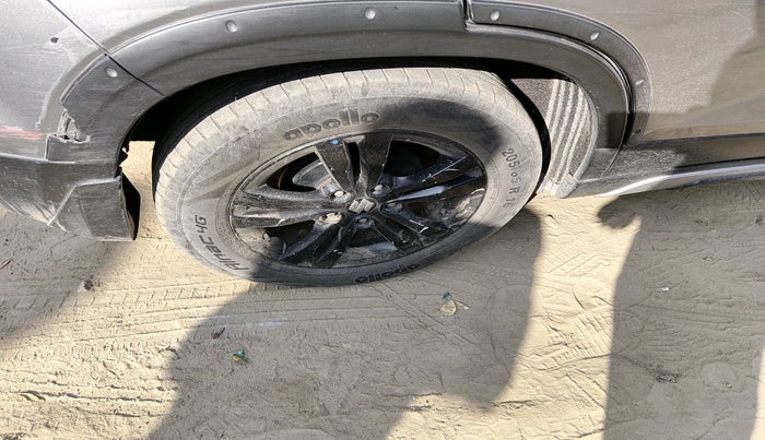 2018 Maruti Vitara Brezza ZDI PLUS, Diesel, Manual, 1,21,831 km, tyre