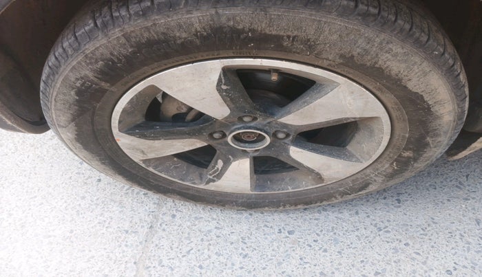 2019 Tata NEXON XZ PLUS DIESEL, Diesel, Manual, 69,254 km, tyre