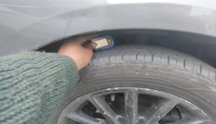 2017 Maruti Ciaz SIGMA 1.4 MT PETROL, Petrol, Manual, 99,540 km, tyre