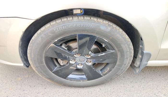 2016 Skoda Rapid 1.5 TDI CR STYLE PLUS AT, Diesel, Automatic, 1,09,370 km, tyre