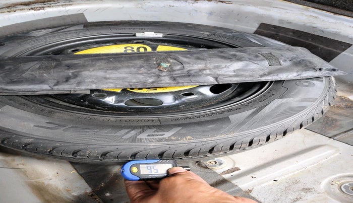 2016 Skoda Rapid 1.5 TDI CR STYLE PLUS AT, Diesel, Automatic, 1,09,370 km, tyre