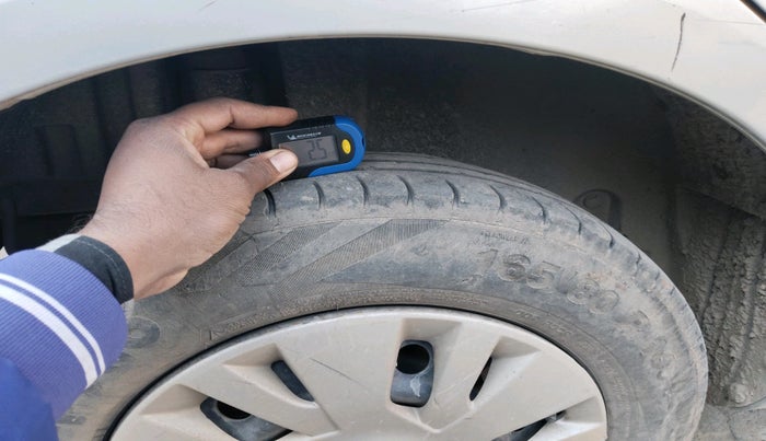 2013 Maruti Swift VXI, Petrol, Manual, 67,790 km, tyre