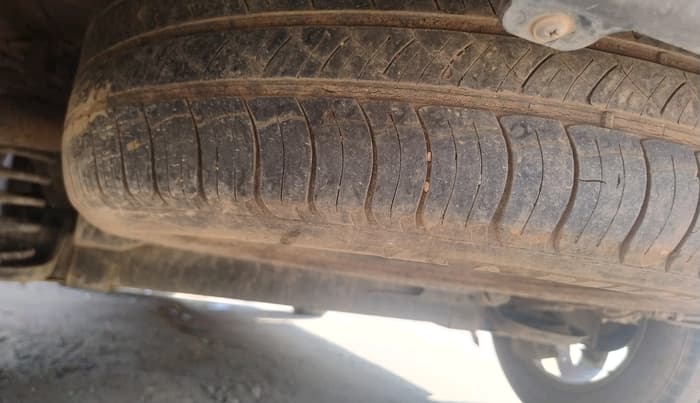 2021 Tata Safari XT, Diesel, Manual, 75,744 km, tyre