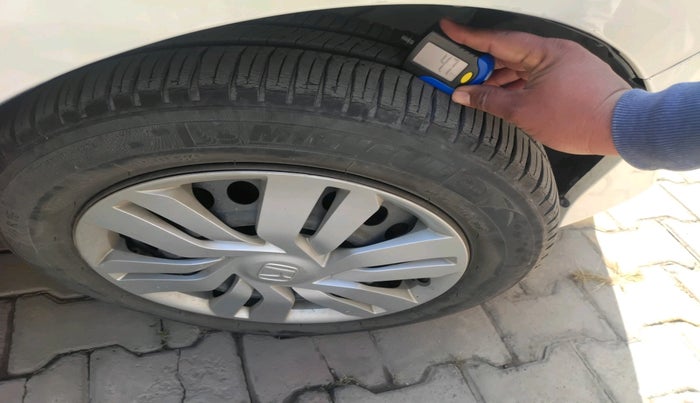 2014 Honda City 1.5L I-VTEC SV, Petrol, Manual, 65,928 km, tyre