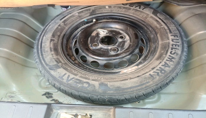 2020 Maruti Alto LXI, Petrol, Manual, 17,073 km, tyre