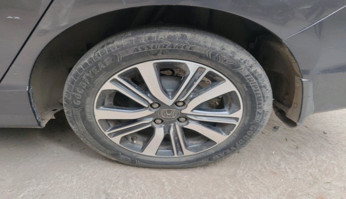 2017 Honda City 1.5L I-VTEC V MT, Petrol, Manual, 72,604 km, tyre