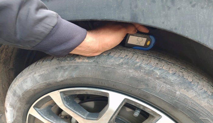 2022 Maruti XL6 ALPHA MT, Petrol, Manual, 41,474 km, tyre