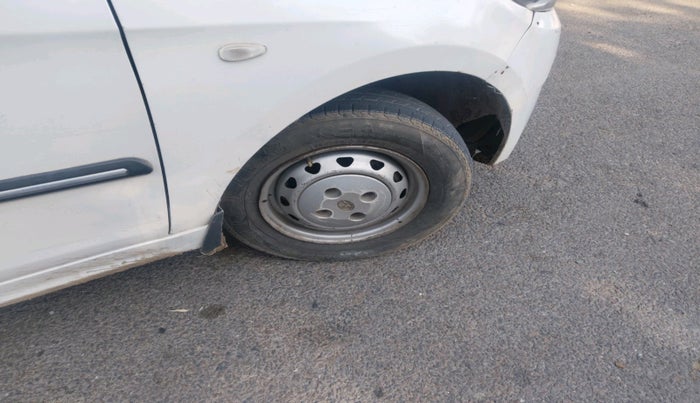 2018 Tata Tiago XM PETROL, Petrol, Manual, 92,137 km, tyre