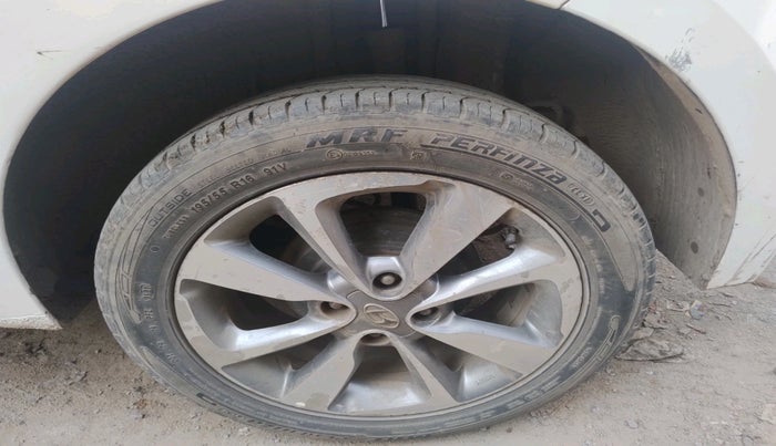 2015 Hyundai Elite i20 ASTA 1.2, Petrol, Manual, 1,45,107 km, tyre