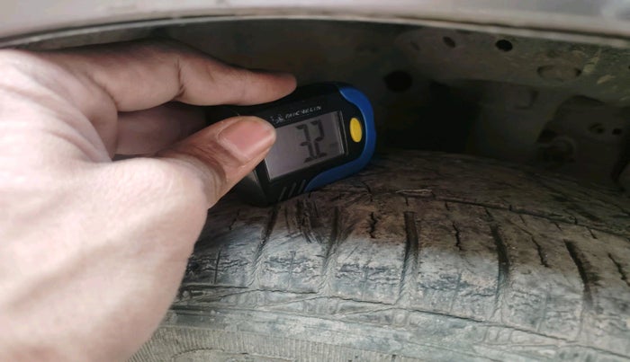 2013 Honda Amaze 1.2L I-VTEC S, Petrol, Manual, 87,709 km, tyre