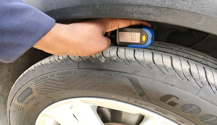 2016 Hyundai Creta SX PLUS AT 1.6 DIESEL, Diesel, Automatic, 1,63,503 km, tyre