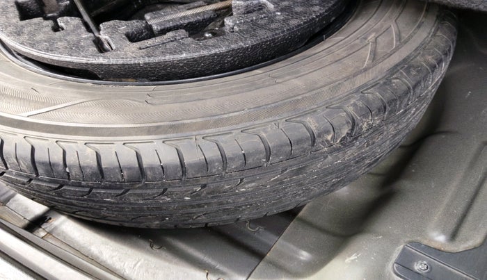 2016 Hyundai Creta SX PLUS AT 1.6 DIESEL, Diesel, Automatic, 1,63,503 km, tyre