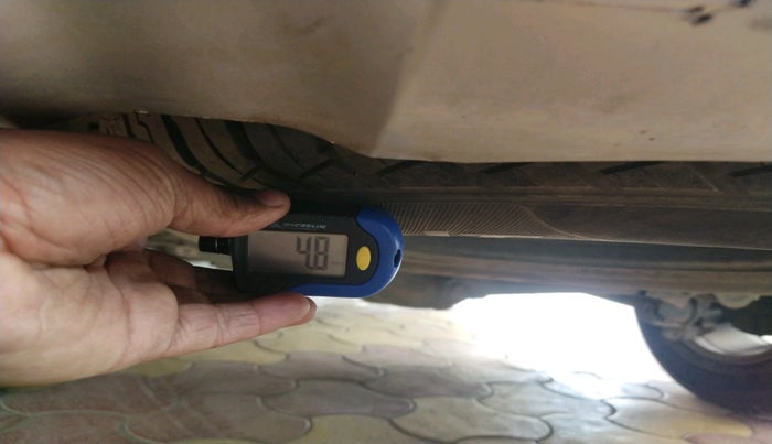 2017 Ford Endeavour TITANIUM 3.2 4X4 AT, Diesel, Automatic, 1,48,227 km, tyre