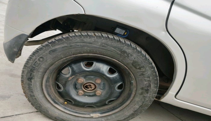 2013 Maruti Alto K10 VXI, Petrol, Manual, 91,916 km, tyre