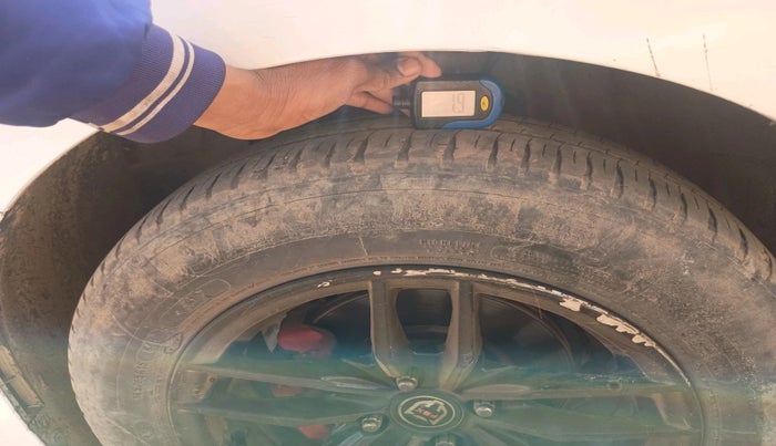 2019 Hyundai Elite i20 MAGNA PLUS 1.2, Petrol, Manual, 1,25,783 km, tyre