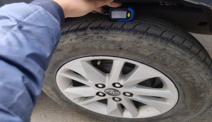 2018 Toyota Innova Crysta 2.8 GX AT 7 STR, Diesel, Automatic, 1,32,351 km, tyre