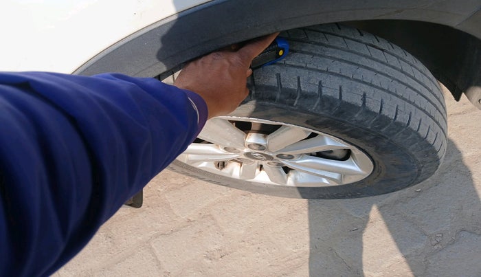 2016 Hyundai Creta SX PLUS 1.6 PETROL, Petrol, Manual, 94,027 km, tyre