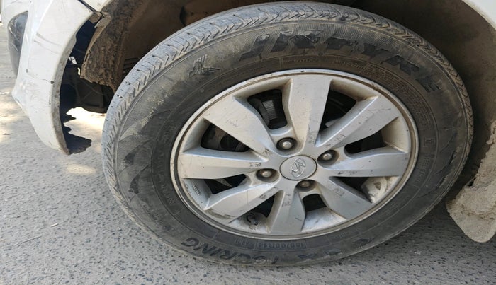 2013 Hyundai i20 SPORTZ 1.2, Petrol, Manual, 1,13,740 km, tyre