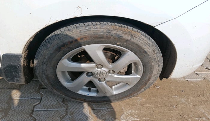 2015 Maruti Celerio ZXI, Petrol, Manual, 98,327 km, tyre