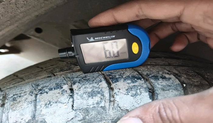 2013 Hyundai i20 SPORTZ 1.2, Petrol, Manual, 69,108 km, tyre