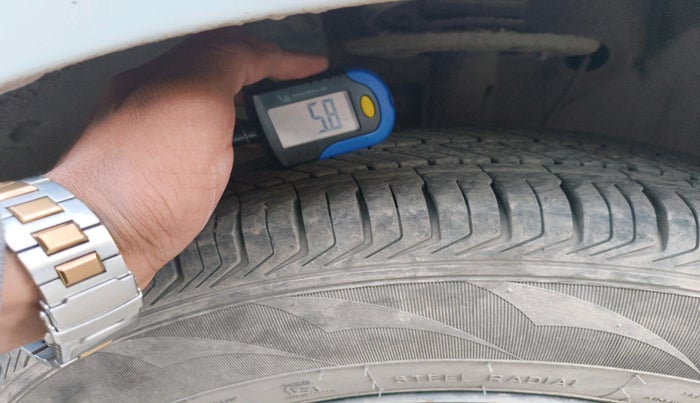 2019 Maruti Swift VXI, Petrol, Manual, 84,378 km, tyre