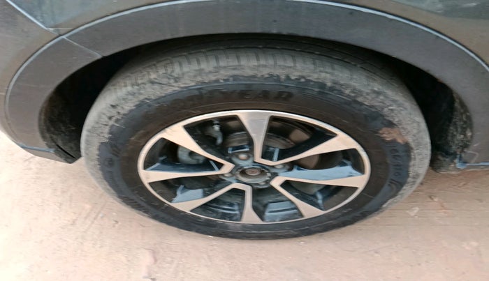 2021 Tata NEXON XZA PLUS (O) DIESEL, Diesel, Automatic, 1,57,601 km, tyre