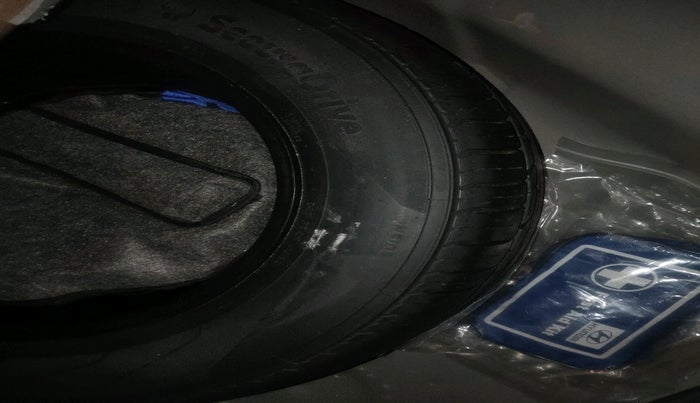 2018 Hyundai Verna 1.6 CRDI SX + AT, Diesel, Automatic, 88,766 km, tyre