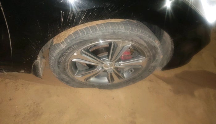 2018 Hyundai Verna 1.6 CRDI SX + AT, Diesel, Automatic, 88,766 km, tyre