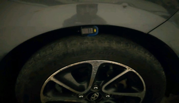 2017 Hyundai Grand i10 ASTA U2 1.2 CRDI, Diesel, Manual, 1,06,956 km, tyre