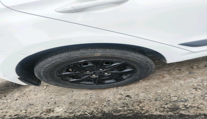 2014 Hyundai Elite i20 SPORTZ 1.4 CRDI, Diesel, Manual, 79,960 km, tyre