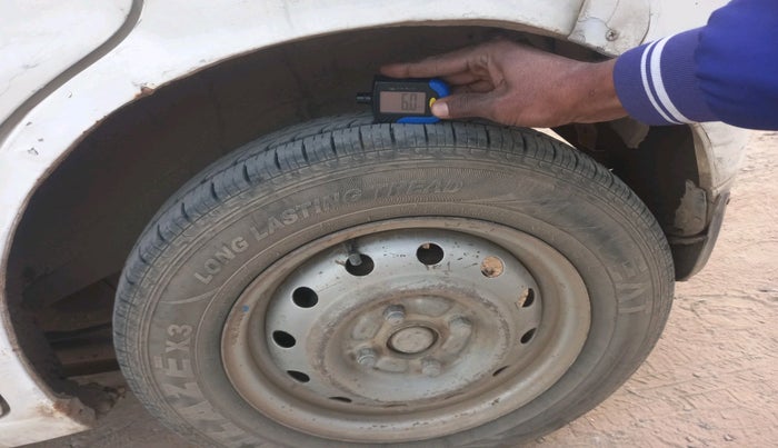 2016 Maruti Wagon R 1.0 LXI CNG, Petrol, Manual, 1,82,352 km, tyre