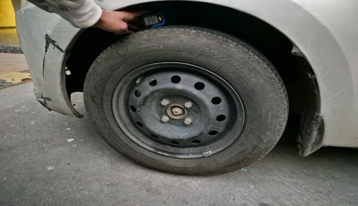 2018 Maruti Dzire VDI AMT, Diesel, Automatic, 1,64,313 km, tyre