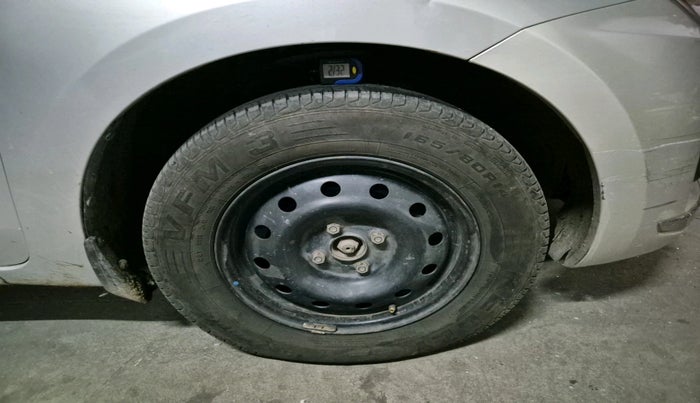 2018 Maruti Dzire VDI AMT, Diesel, Automatic, 1,64,313 km, tyre