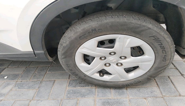 2022 Hyundai VENUE SX 1.2 PETROL, Petrol, Manual, 75,517 km, tyre