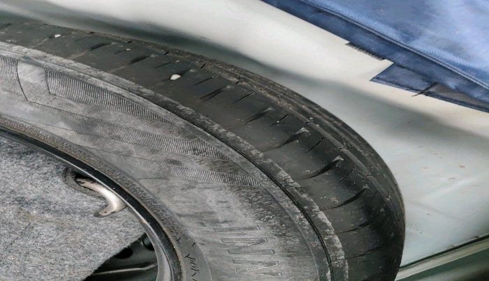 2022 Hyundai VENUE SX 1.2 PETROL, Petrol, Manual, 75,517 km, tyre