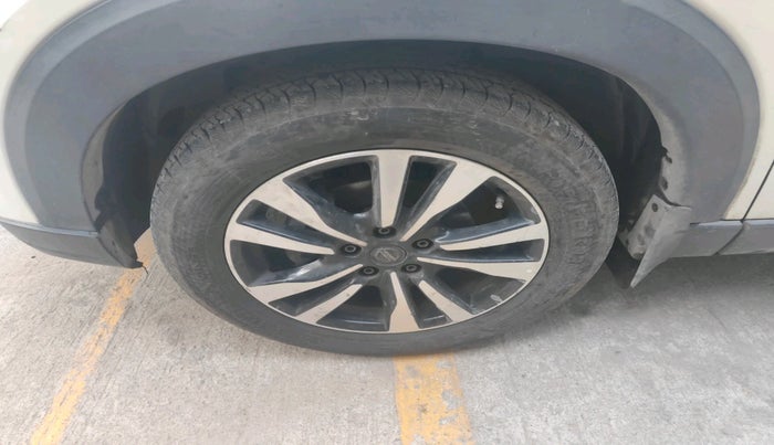 2019 Nissan Kicks XV DIESEL, Diesel, Manual, 39,467 km, tyre