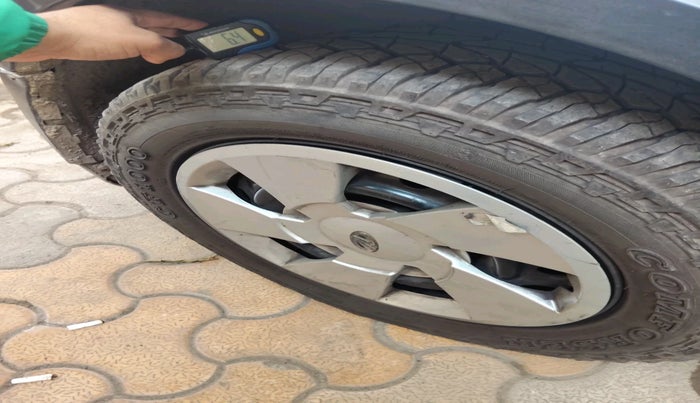 2018 Mahindra XUV500 W7, Diesel, Manual, 75,919 km, tyre