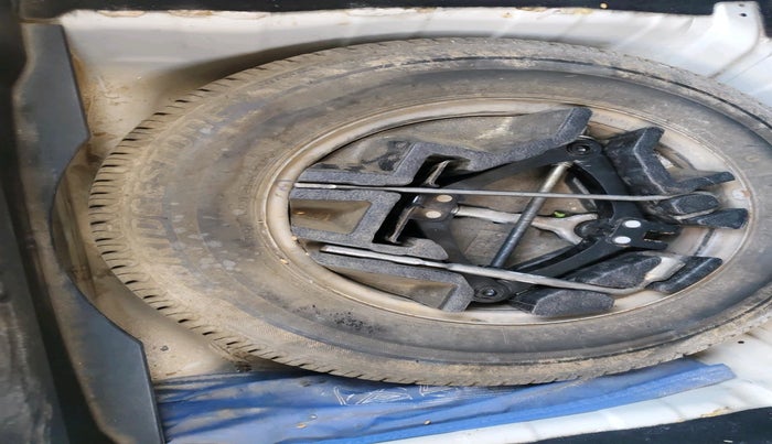 2020 Tata ALTROZ XT PETROL, Petrol, Manual, 47,106 km, tyre