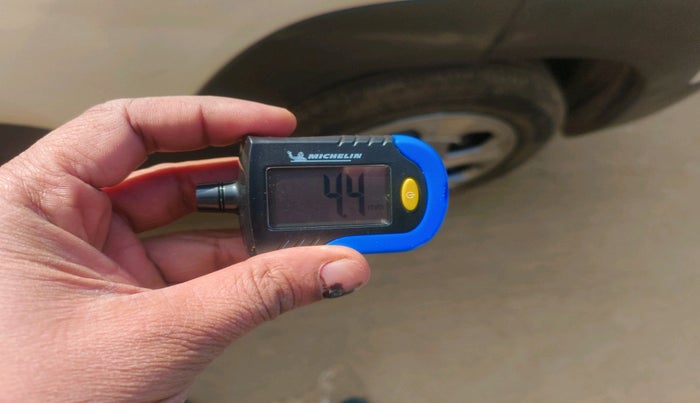 2023 Maruti BREZZA VXI, Petrol, Manual, 24,234 km, tyre