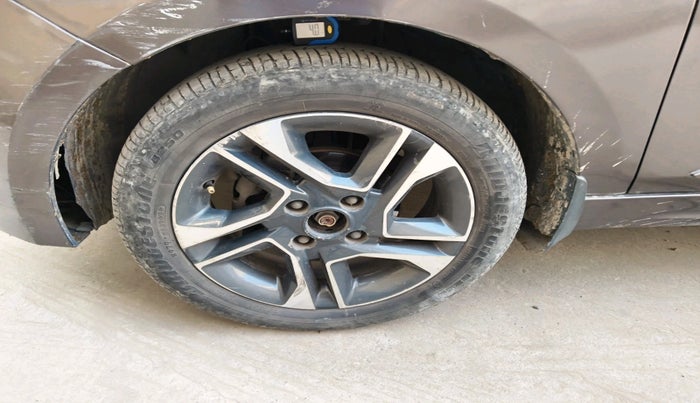 2017 Tata TIGOR XT PETROL, Petrol, Manual, 68,864 km, tyre