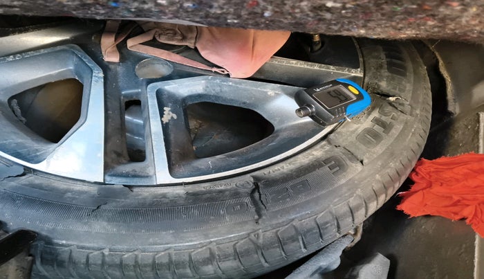 2017 Tata TIGOR XT PETROL, Petrol, Manual, 68,864 km, tyre