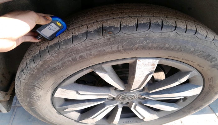 2020 MG HECTOR SHARP 2.0 DIESEL, Diesel, Manual, 1,65,080 km, tyre