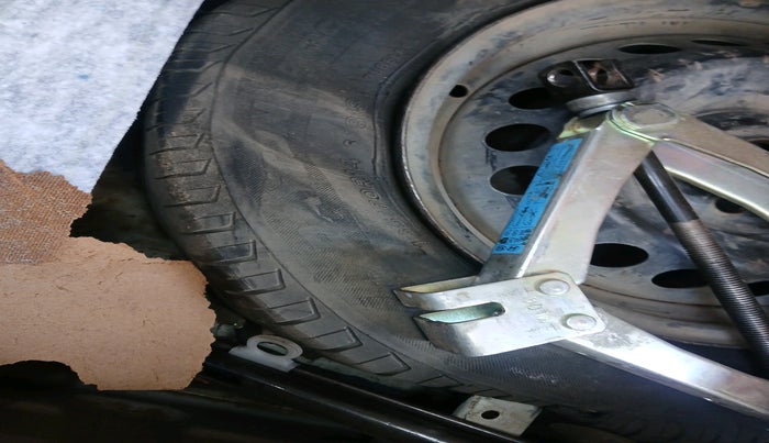 2018 Hyundai Grand i10 SPORTZ U2 1.2 CRDI, Diesel, Manual, 1,09,834 km, tyre