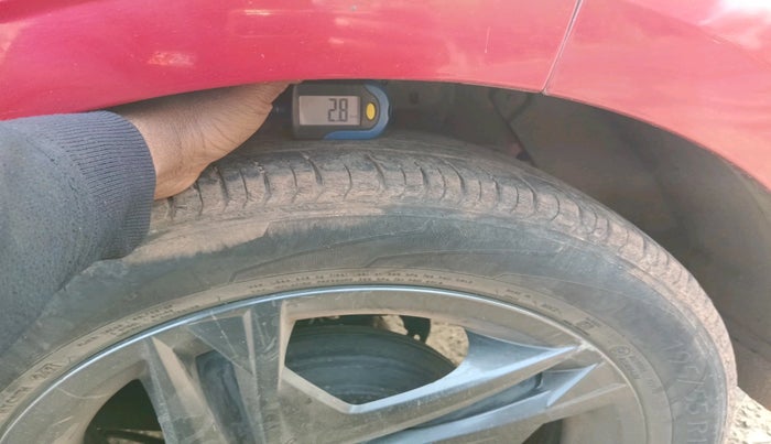 2021 Hyundai NEW I20 SPORTZ 1.2 MT DUAL TONE, Petrol, Manual, 41,009 km, tyre