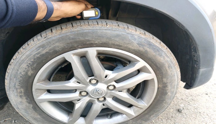 2022 Renault TRIBER RXZ, Petrol, Manual, 24,595 km, tyre