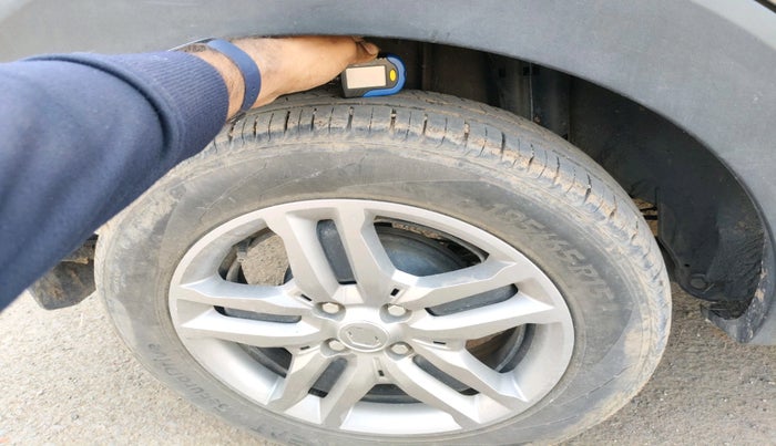 2022 Renault TRIBER RXZ, Petrol, Manual, 24,595 km, tyre