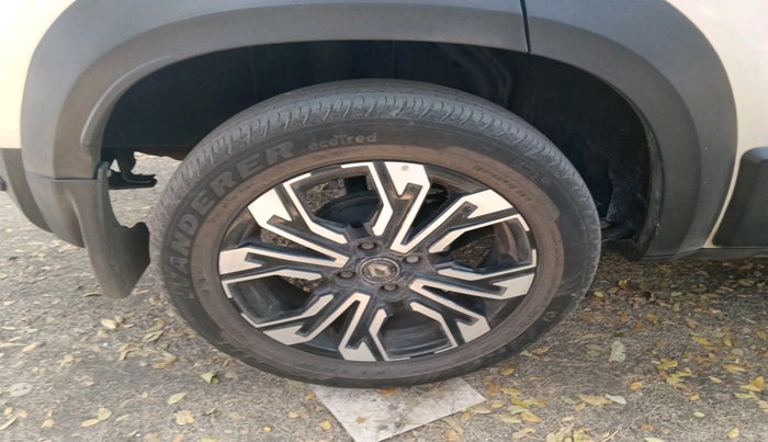 2022 Renault Kiger RXZ MT, Petrol, Manual, 39,909 km, tyre