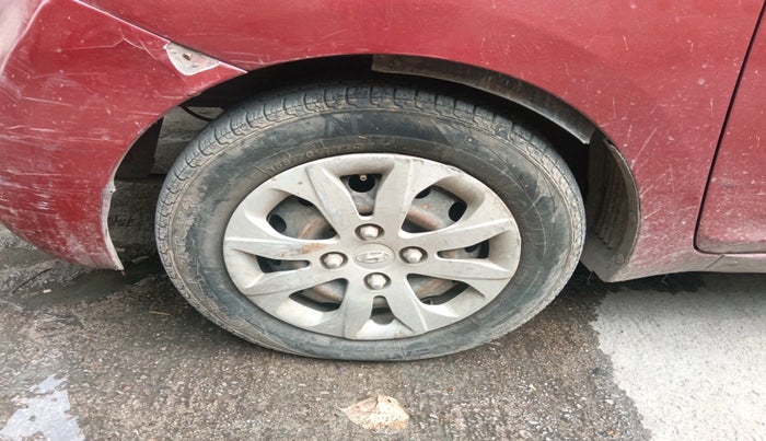 2014 Hyundai Eon MAGNA +, Petrol, Manual, 92,190 km, tyre