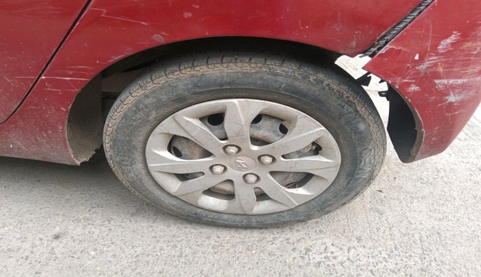 2014 Hyundai Eon MAGNA +, Petrol, Manual, 92,190 km, tyre